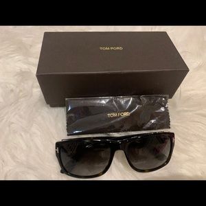 Tom Ford EUC mason sunglasses with box and cloth